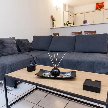 Апартаменты Kallithea Charming New 1br Афины